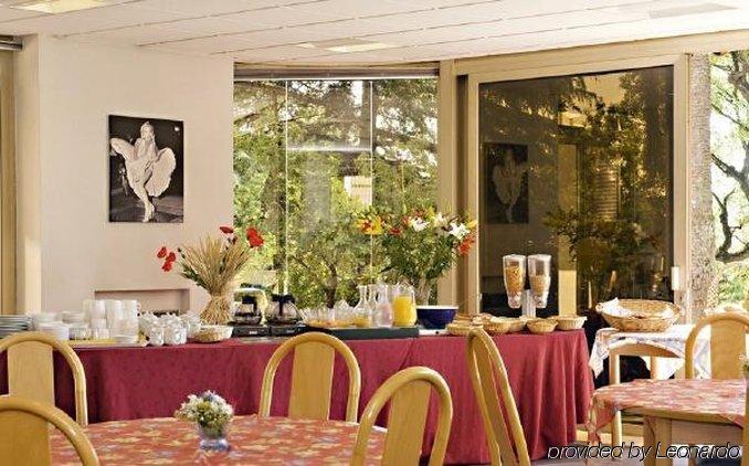 Les Genevriers Apartment Cannes Restaurant photo