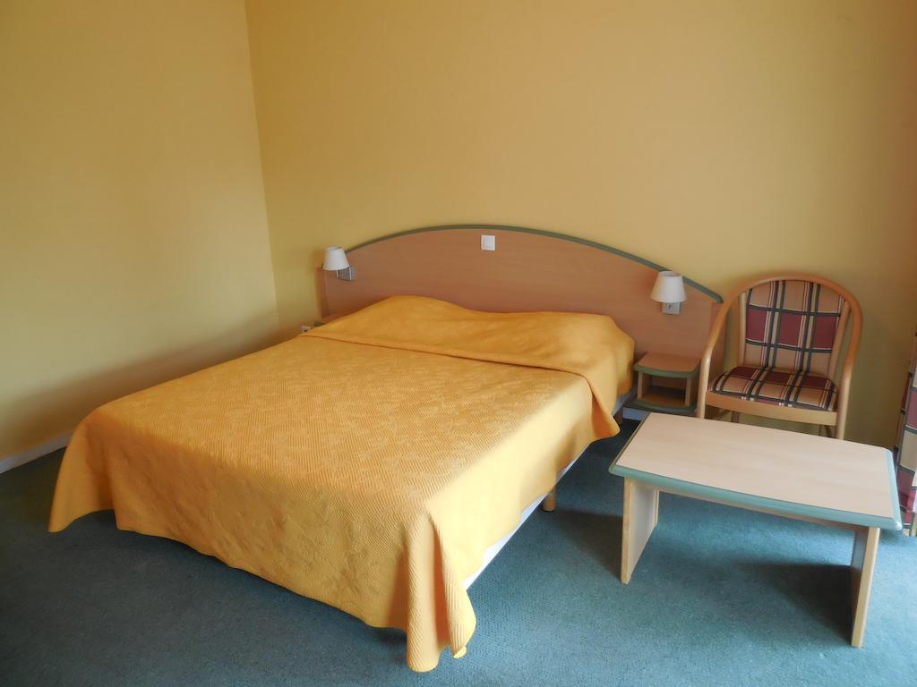 Les Genevriers Apartment Cannes Room photo